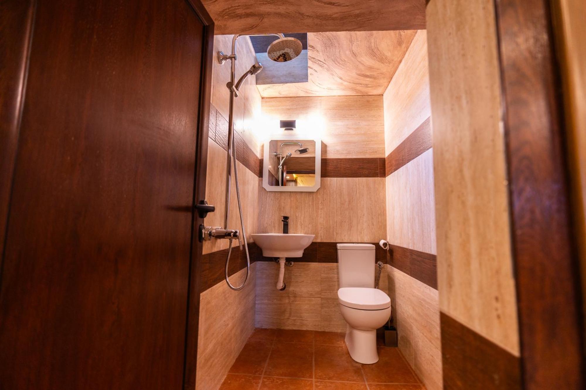 Family Hotel Bunara Brestnik Exterior photo